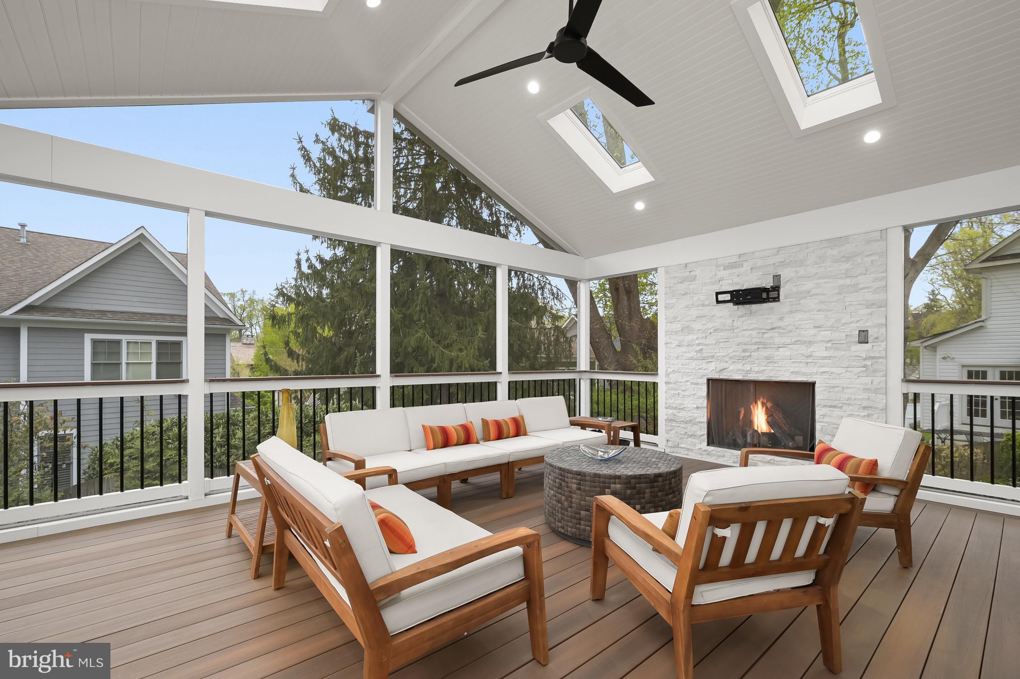 COLUMBIA FOREST - Residential