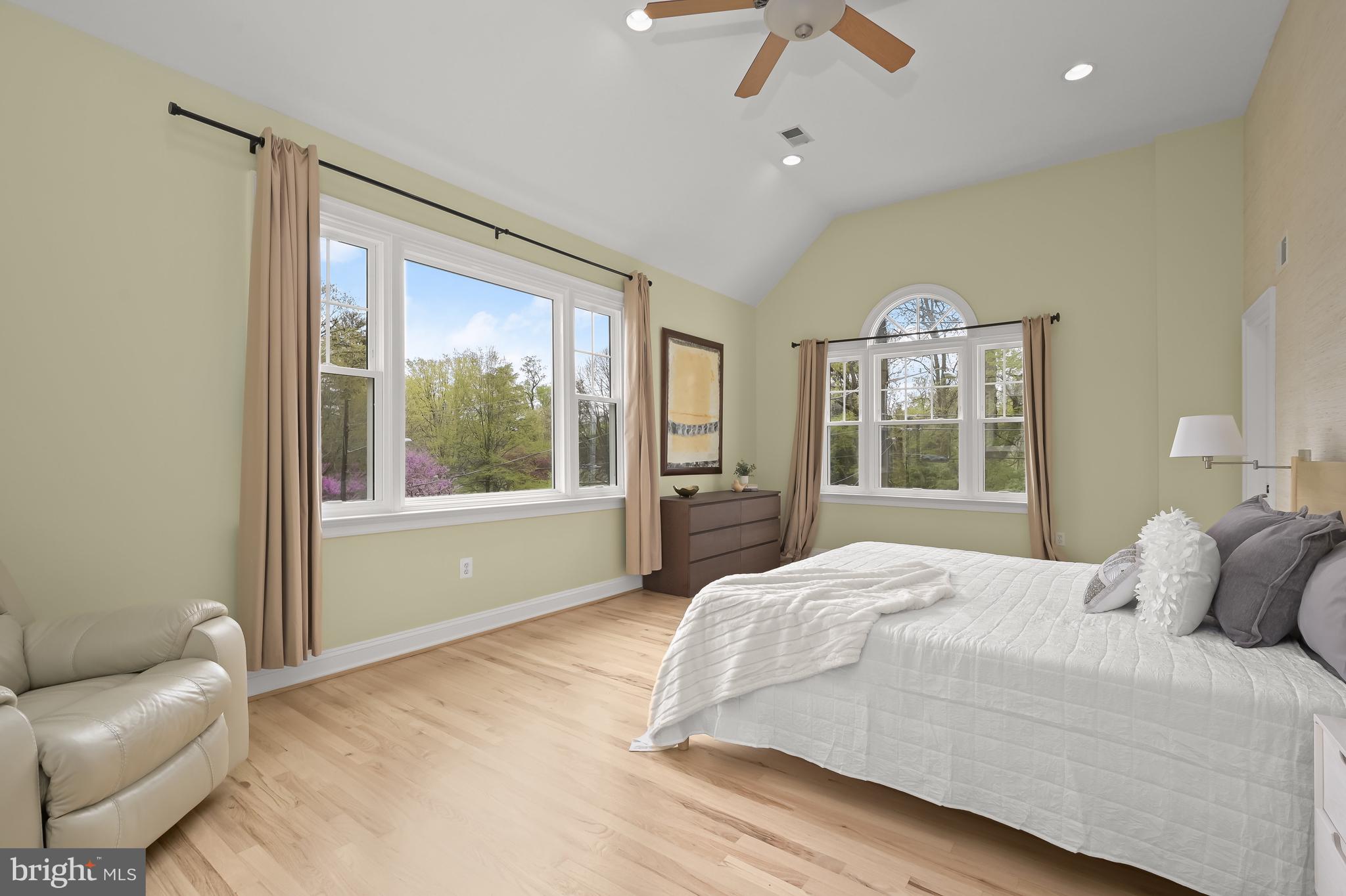 COLUMBIA FOREST - Residential