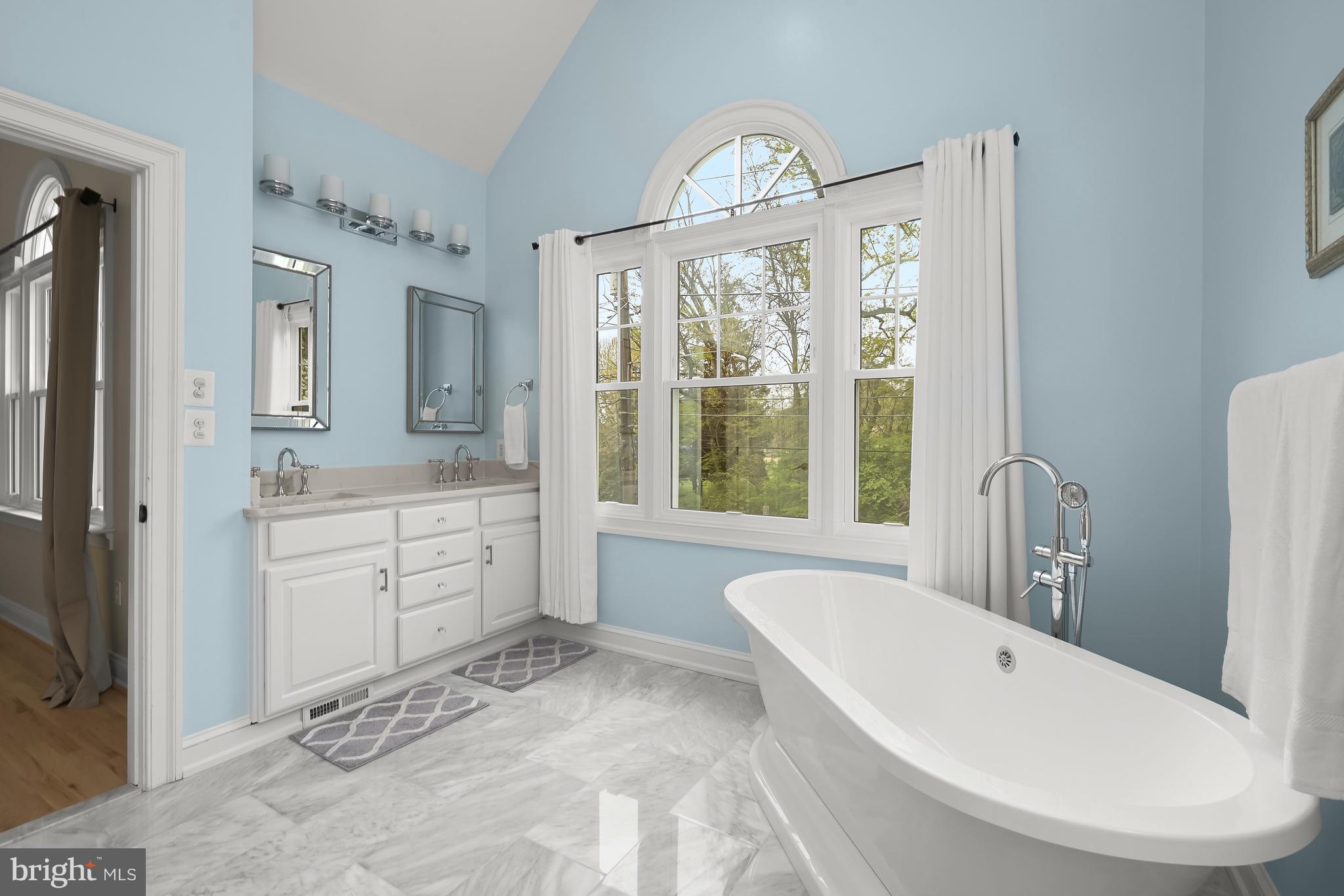 COLUMBIA FOREST - Residential