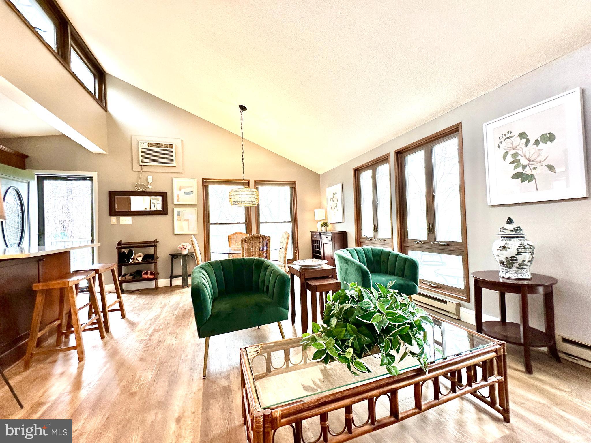 THE WOODS - Residential