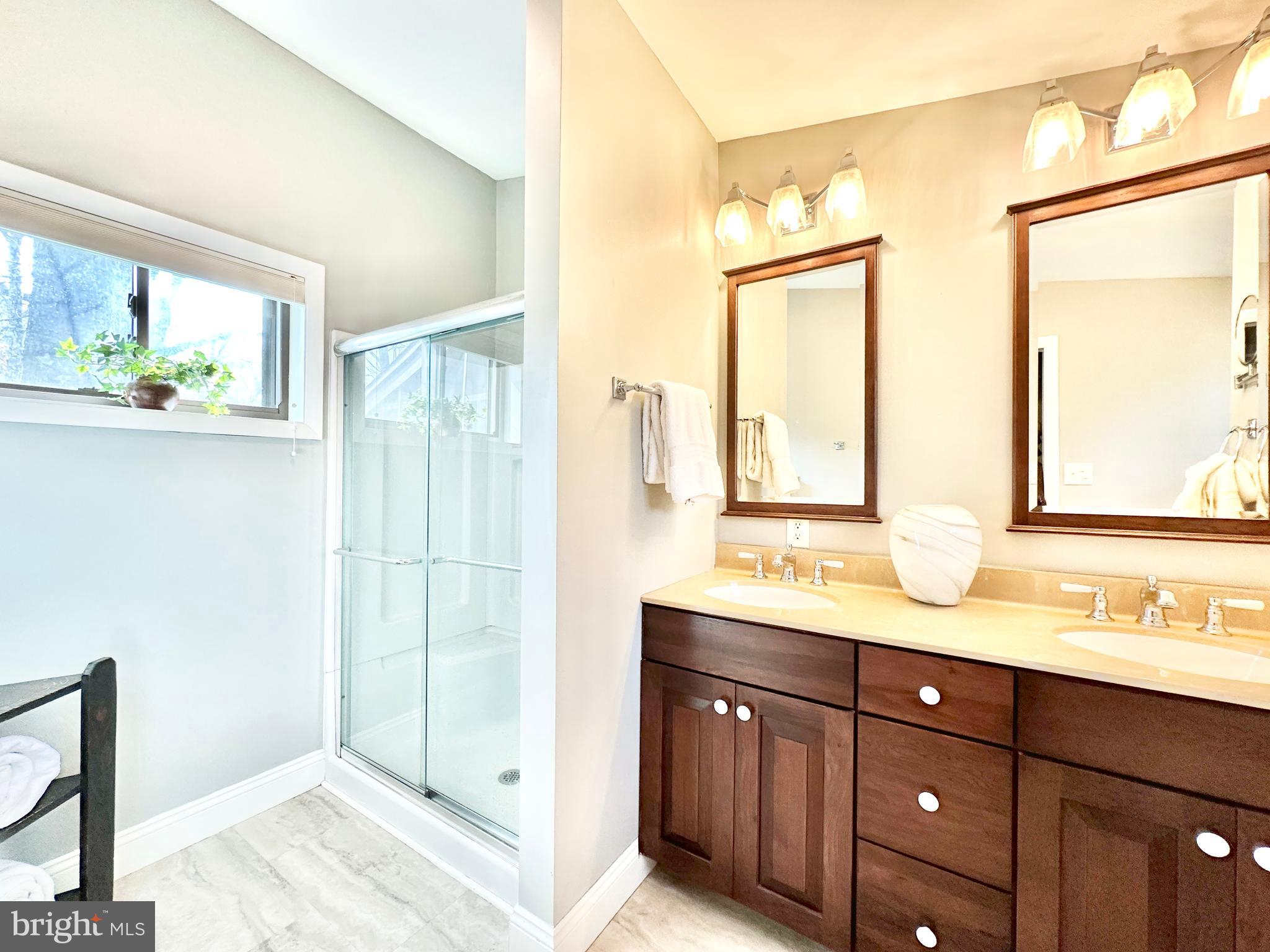 THE WOODS - Residential