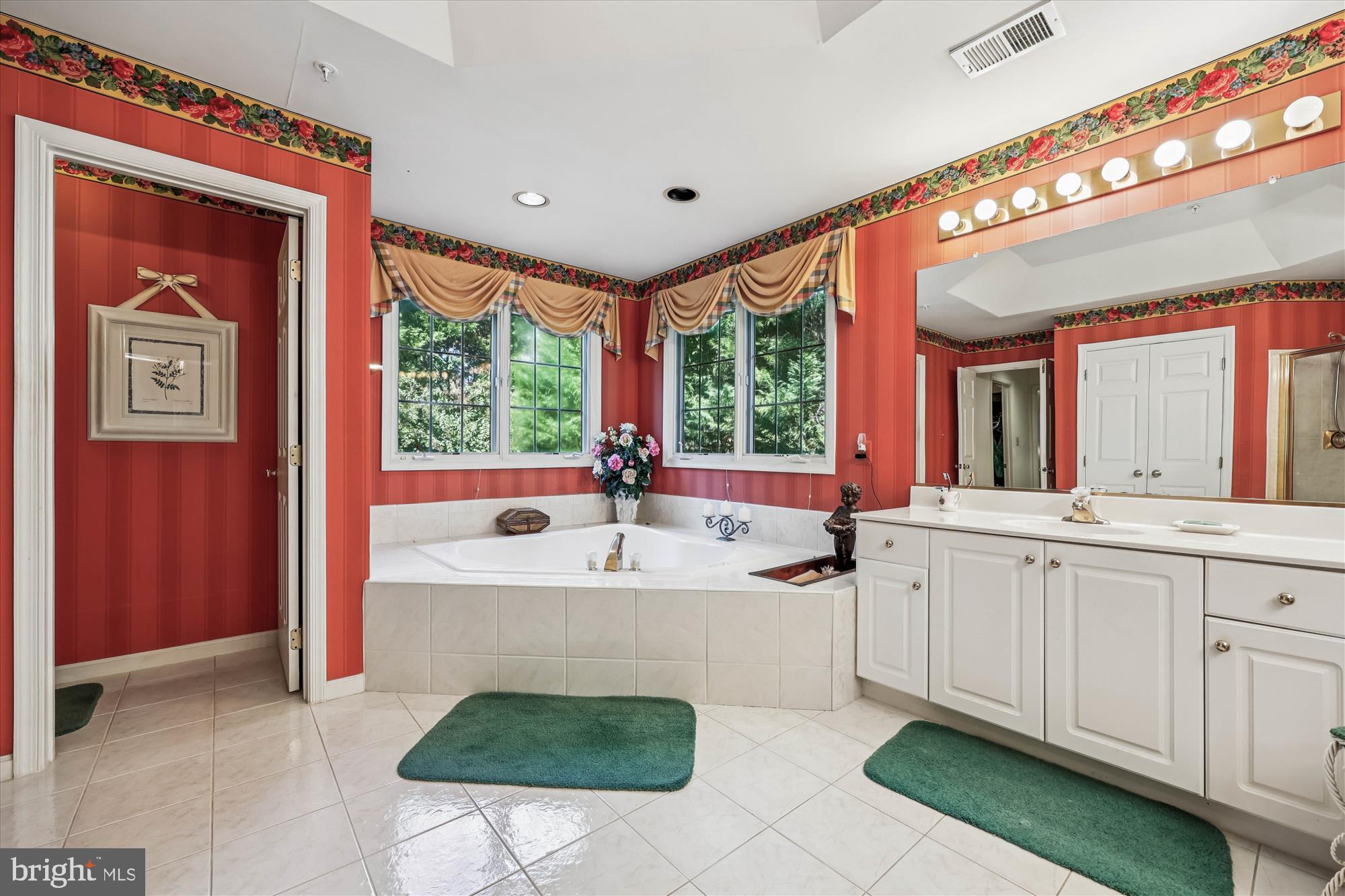 POTOMAC REGENCY - Residential