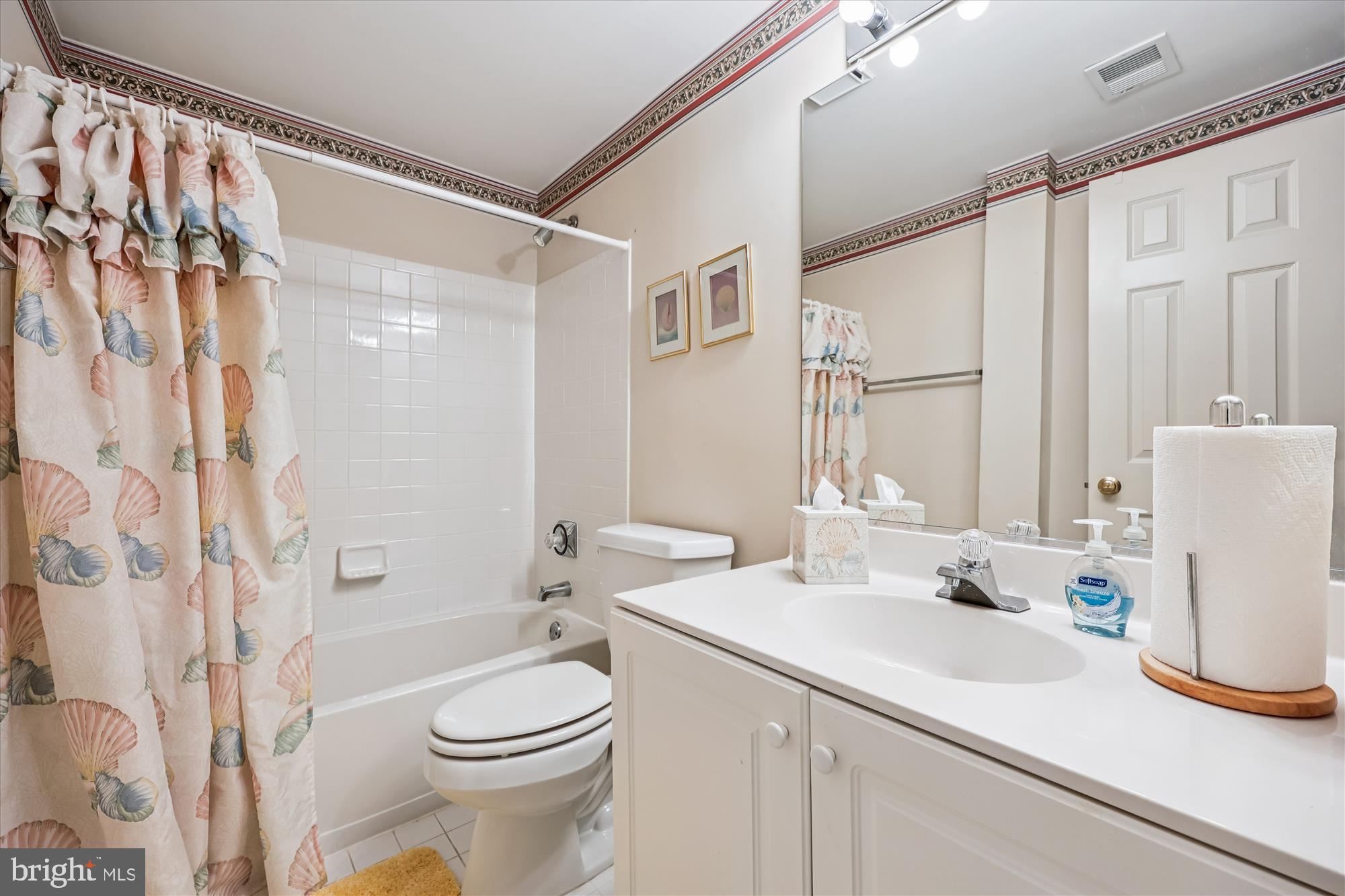 POTOMAC REGENCY - Residential