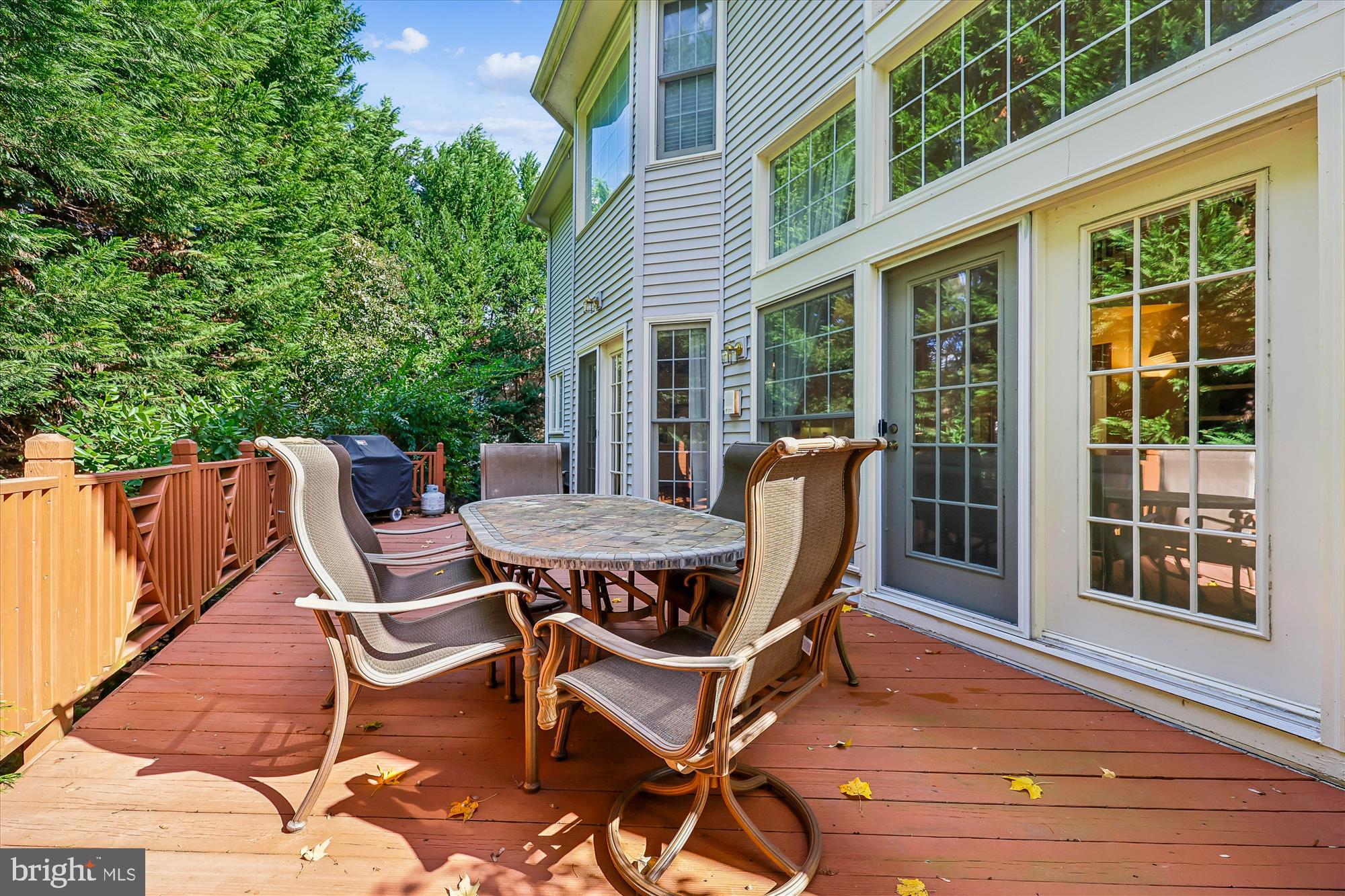 POTOMAC REGENCY - Residential