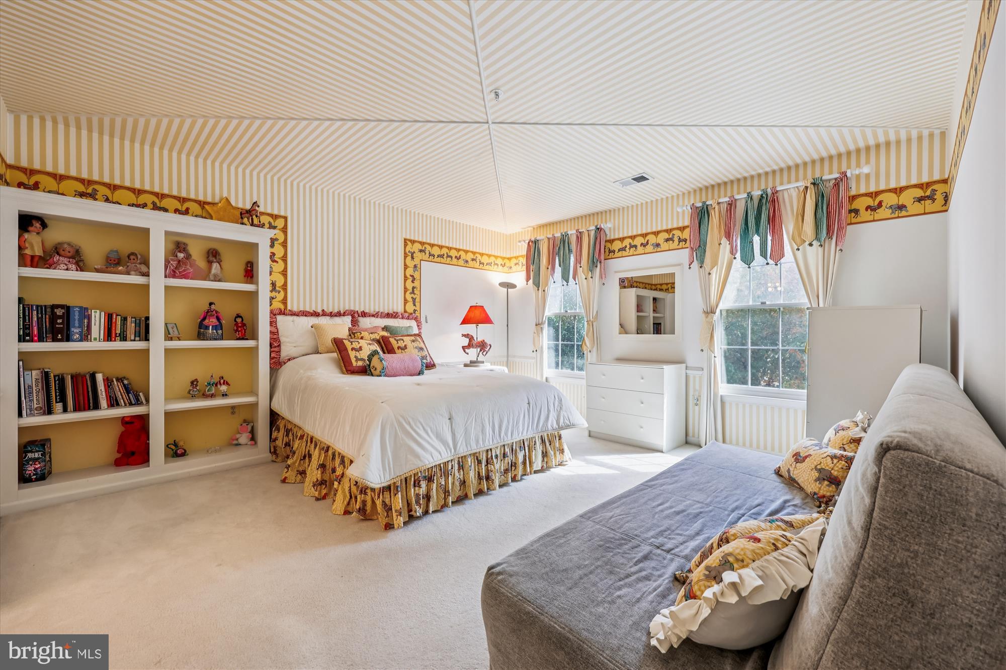 POTOMAC REGENCY - Residential