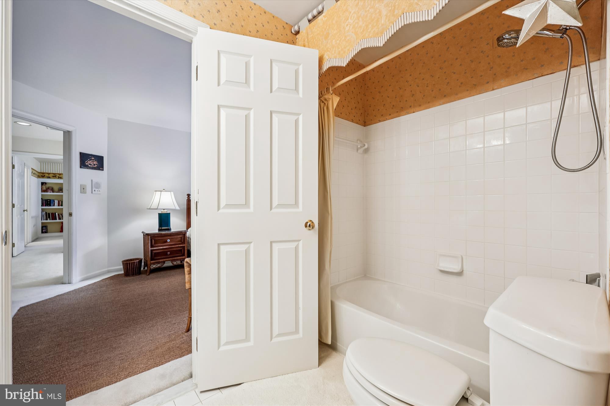 POTOMAC REGENCY - Residential