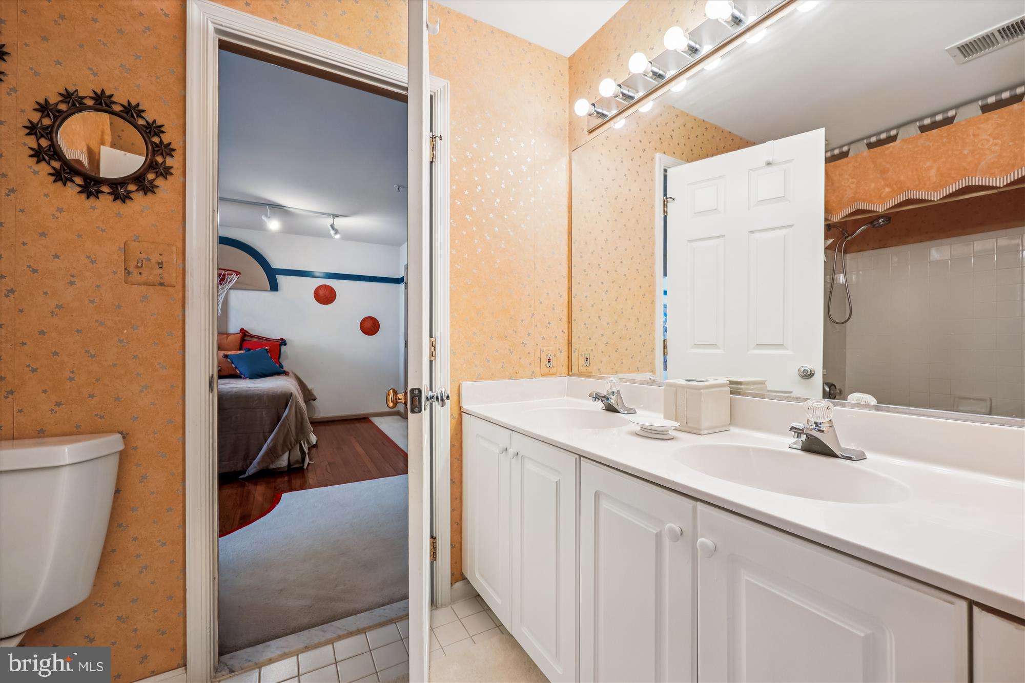 POTOMAC REGENCY - Residential