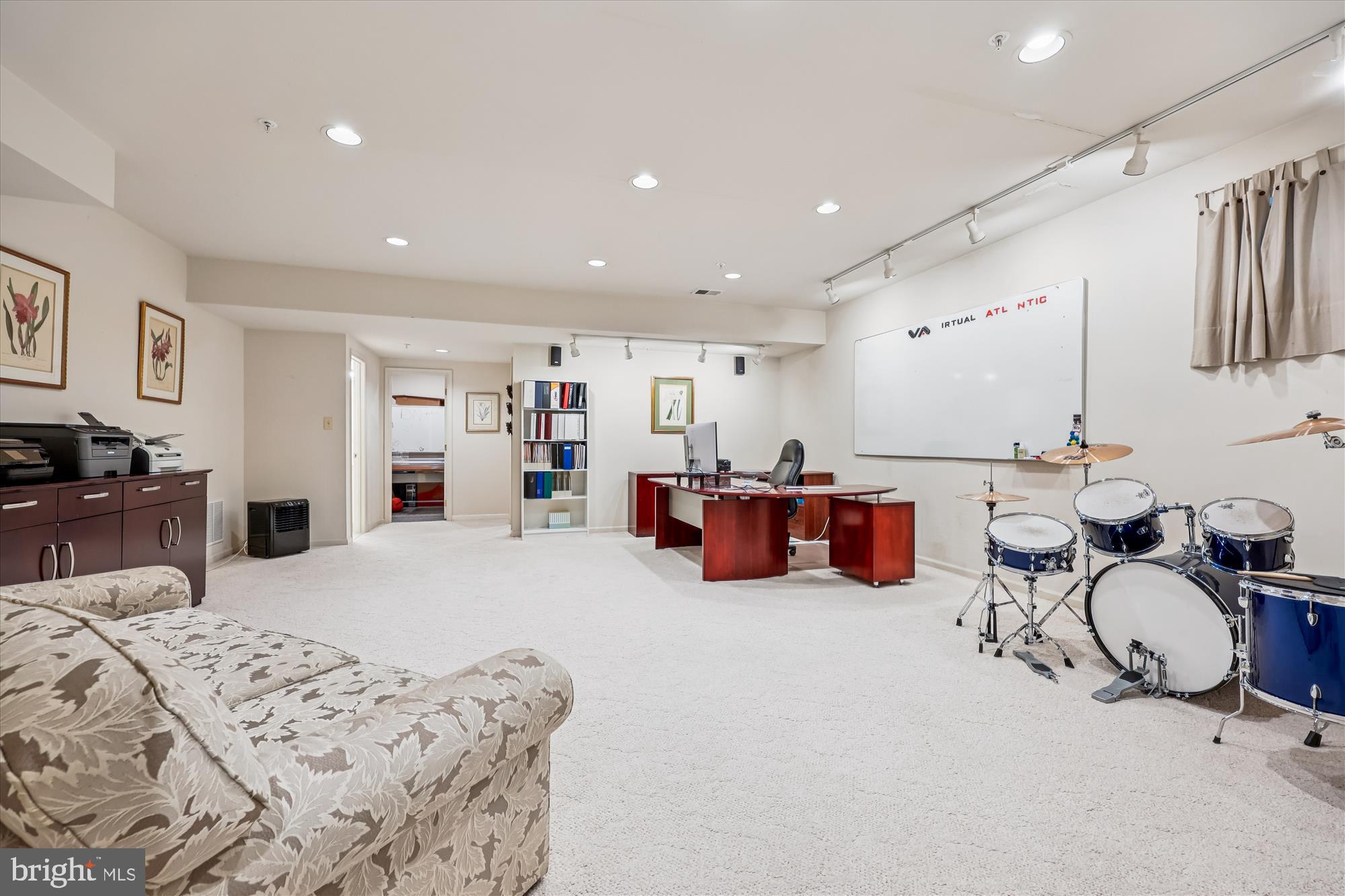 POTOMAC REGENCY - Residential