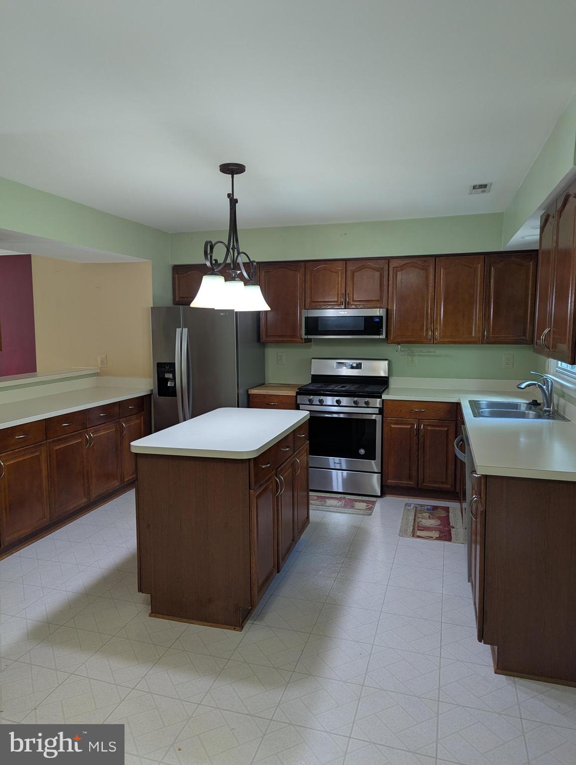 8837 EAGLE ROCK LANE