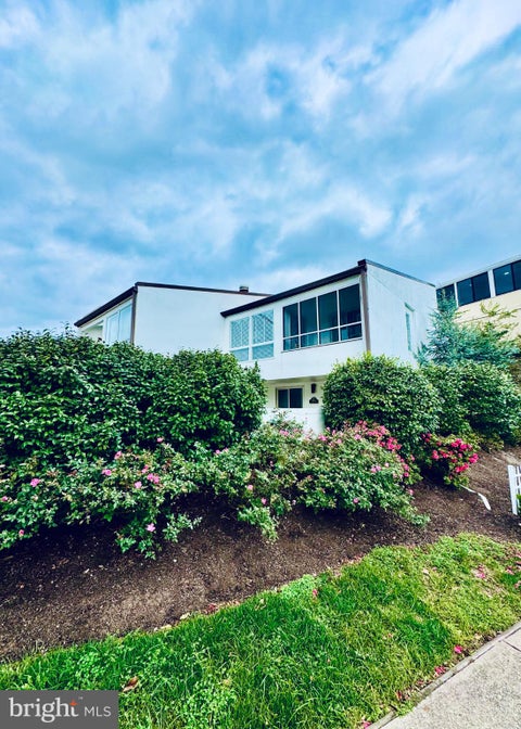 Townhouse For Sale - 29 Delaware Avenue #A<br/> REHOBOTH BEACH, DE 19971