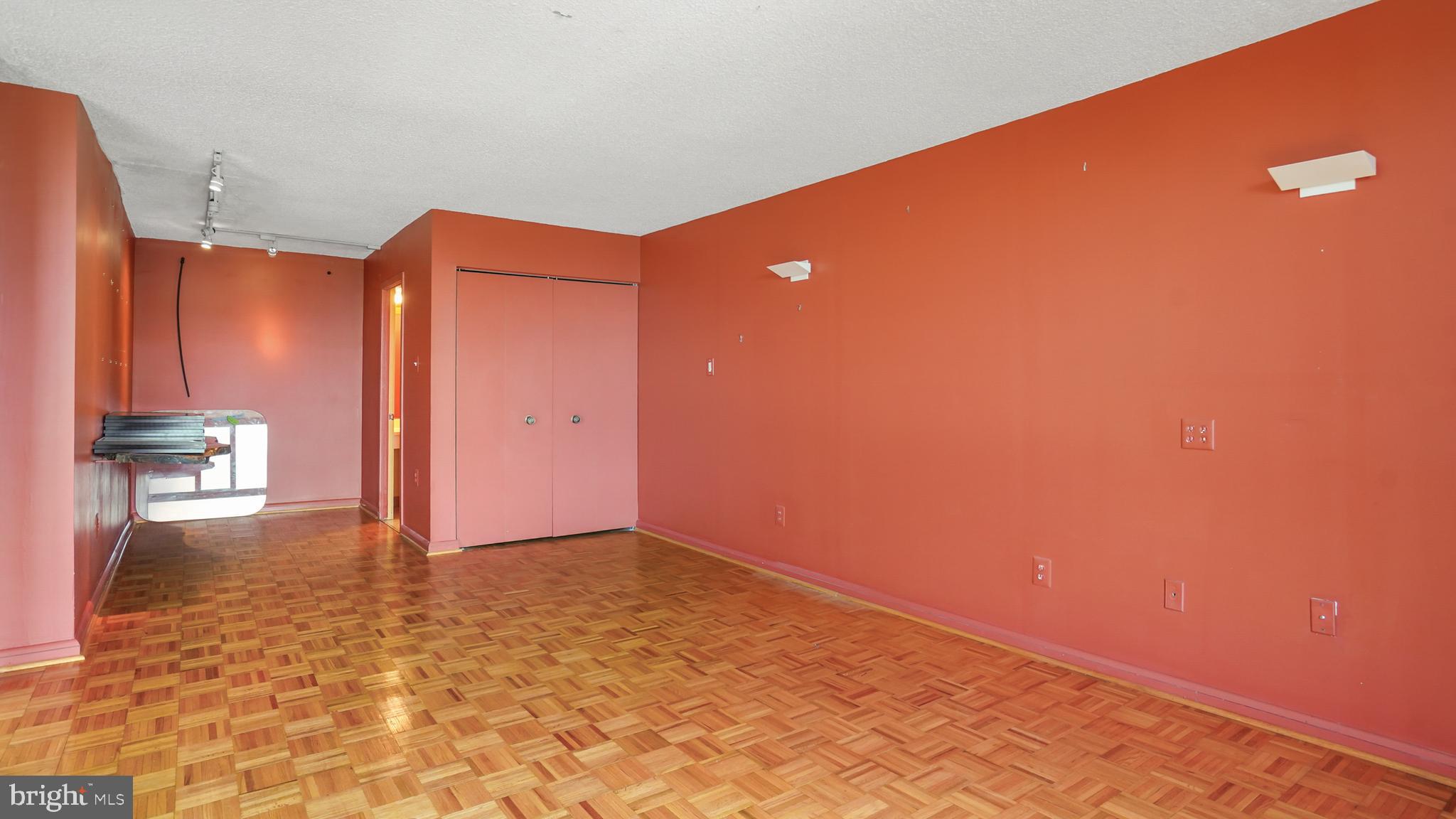 GUILFORD - Residential
