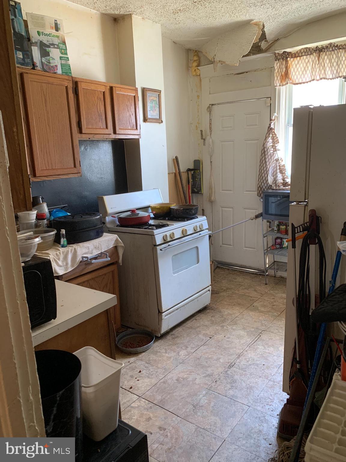 EAST BALTIMORE MIDWAY - Residential