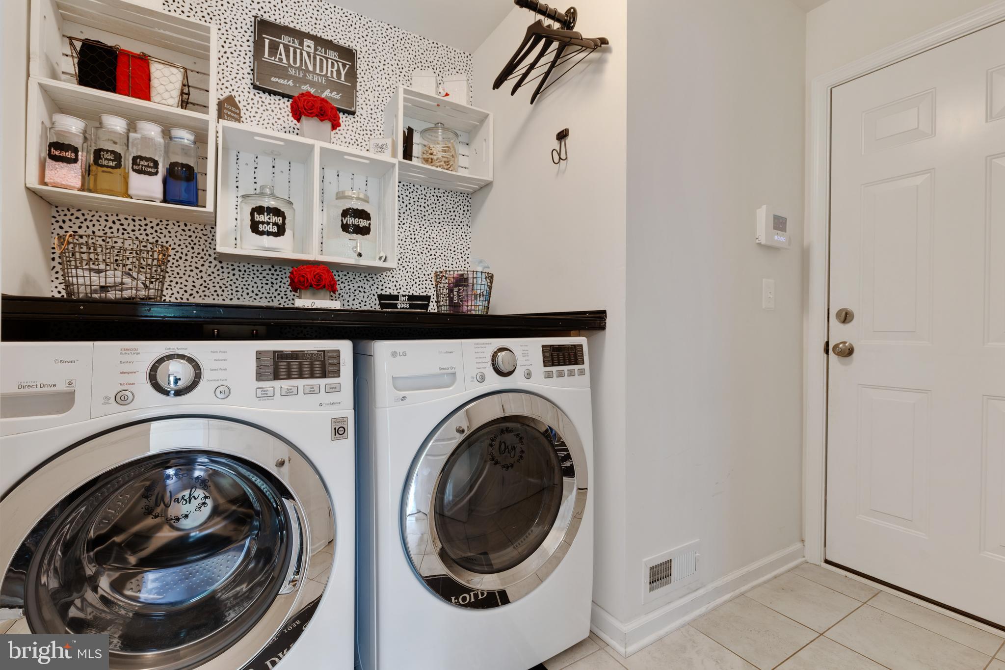 BROOKE POINT ESTATES - Residential