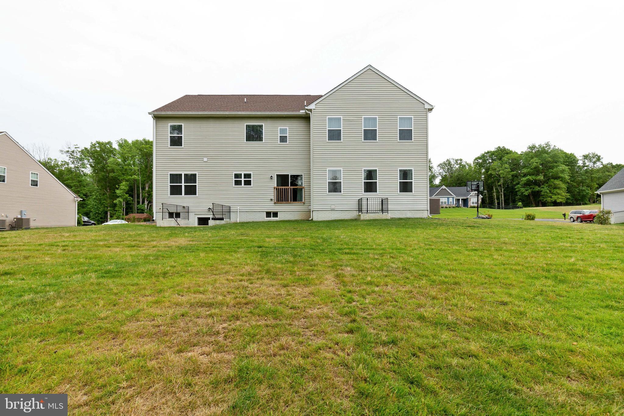 BROOKE POINT ESTATES - Residential