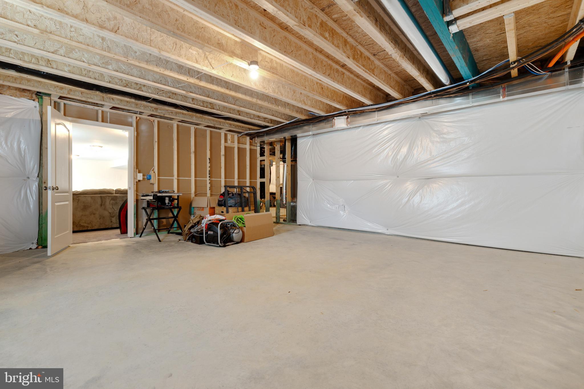 BROOKE POINT ESTATES - Residential