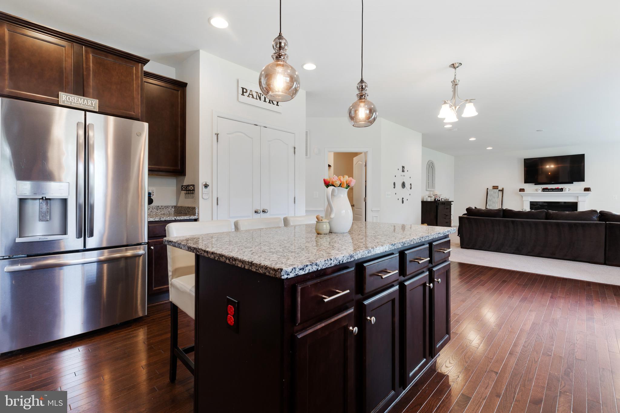 BROOKE POINT ESTATES - Residential