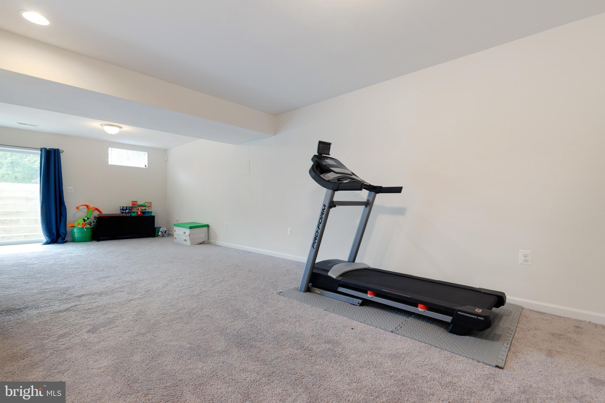 BROOKE POINT ESTATES - Residential