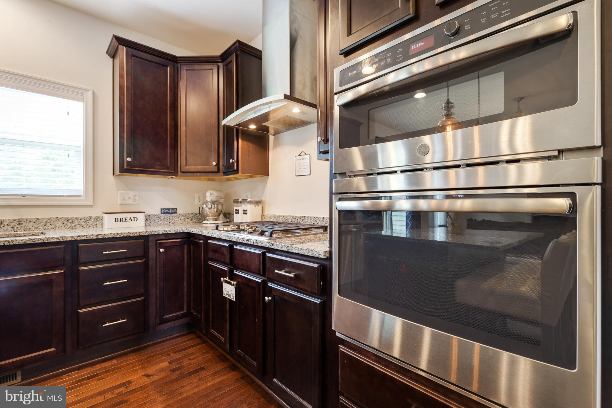 BROOKE POINT ESTATES - Residential