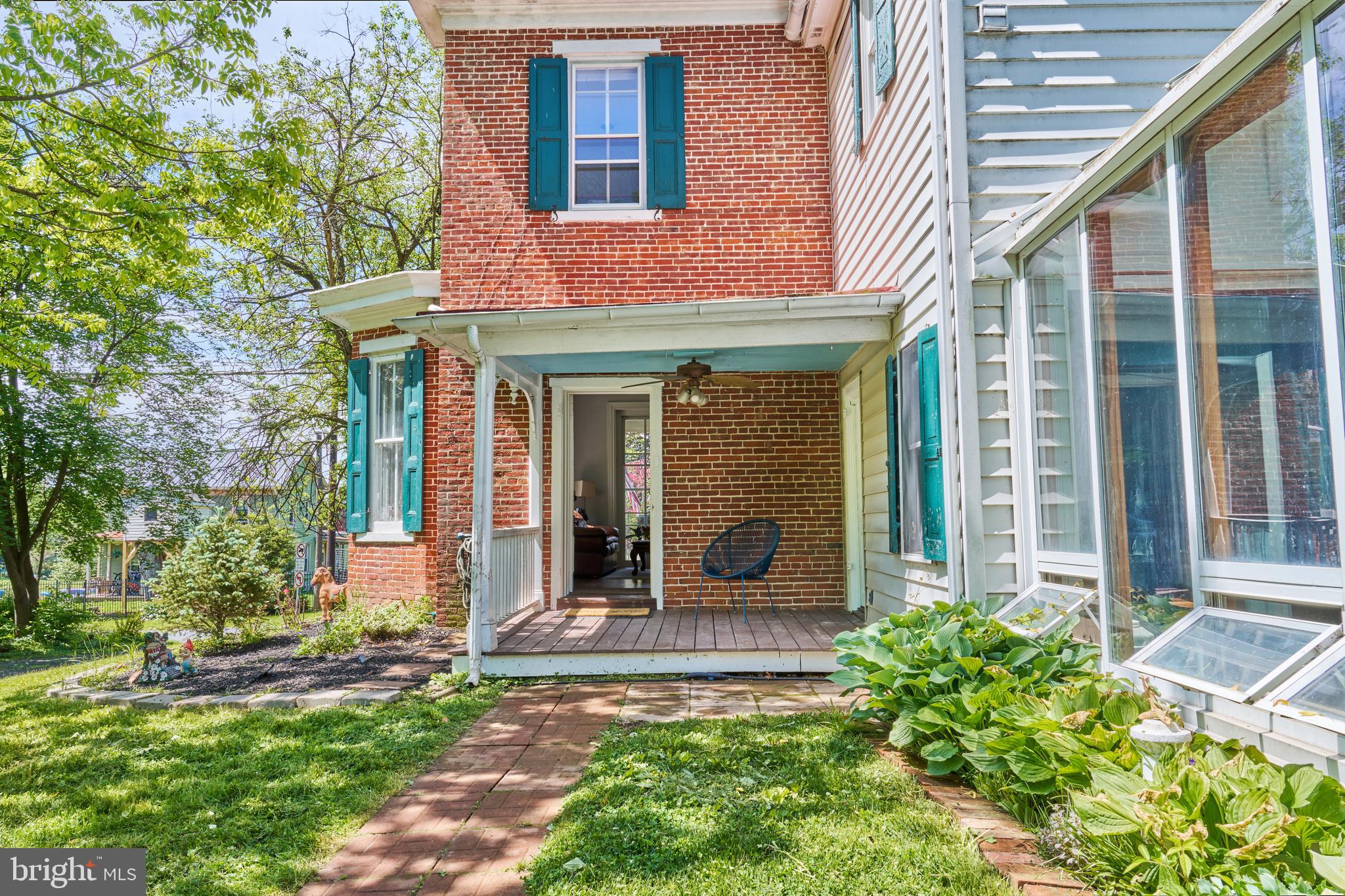 DURHAM VILLAGE - Residential