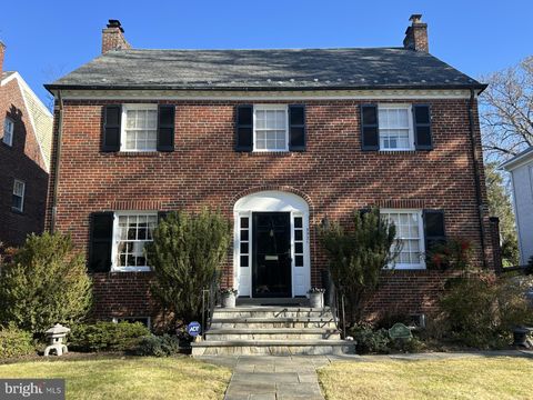 Photo of 3921 Oliver Street, CHEVY CHASE, MD 20815 (MLS # MDMC2170680)