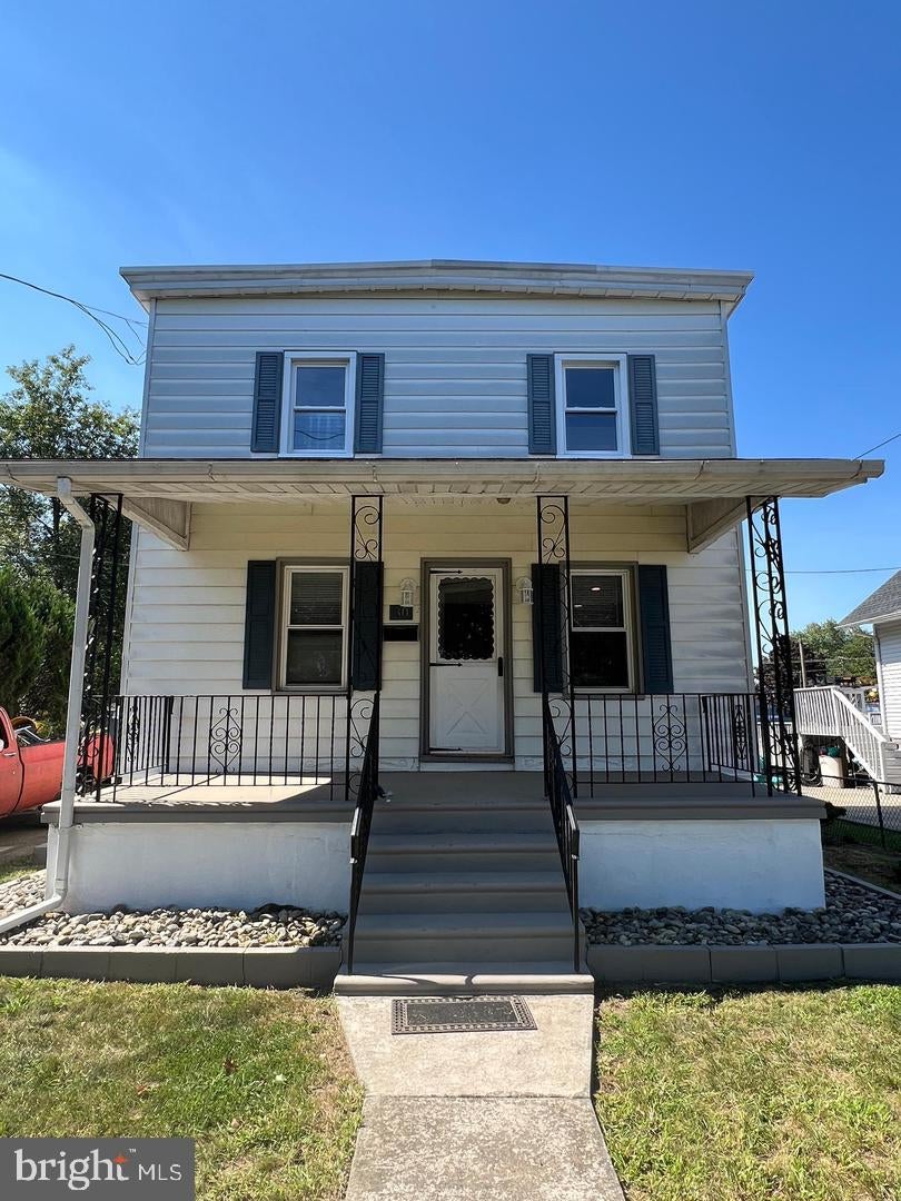 30 SPRUCE AVENUE A