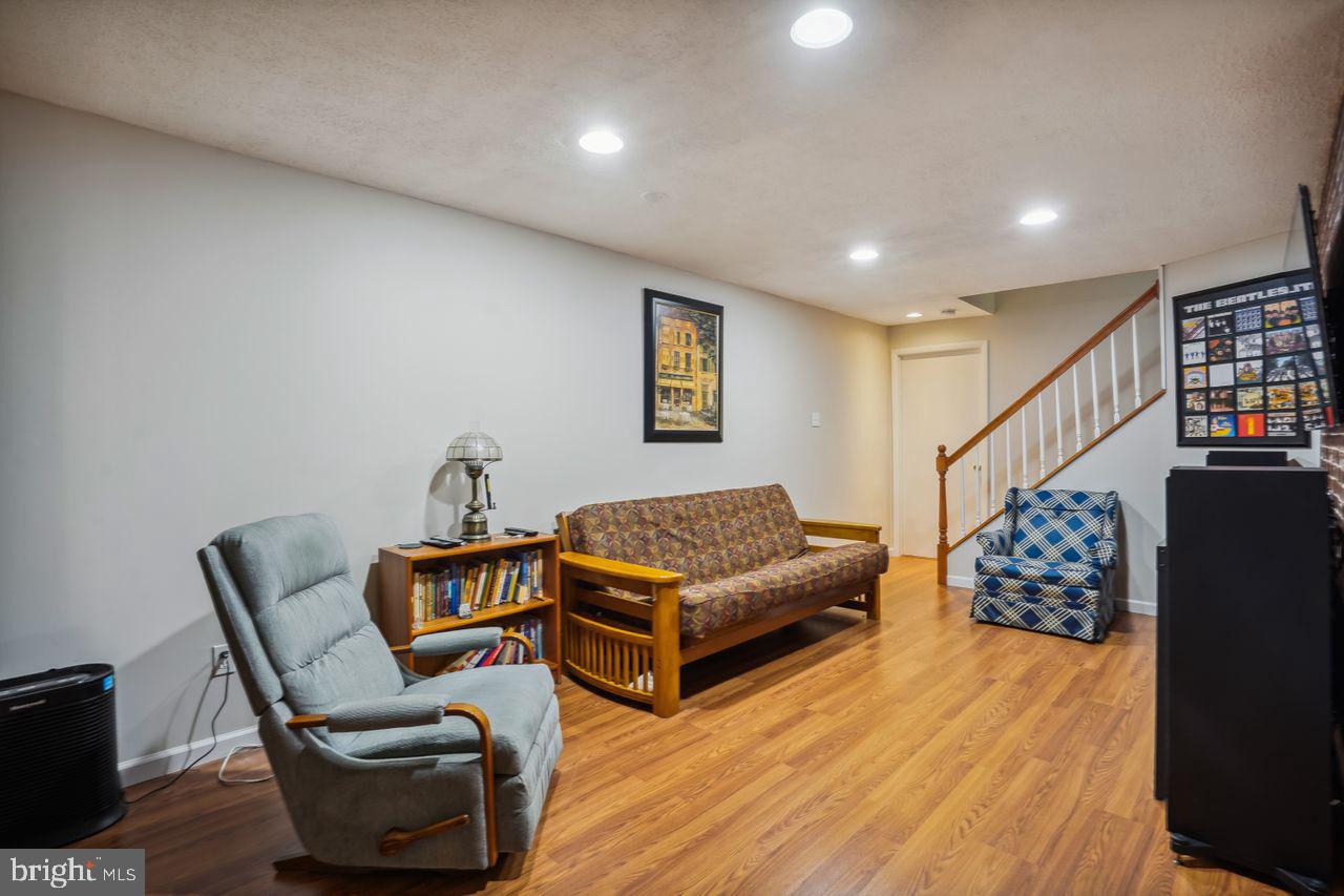 HUNTERS CREEK - Residential