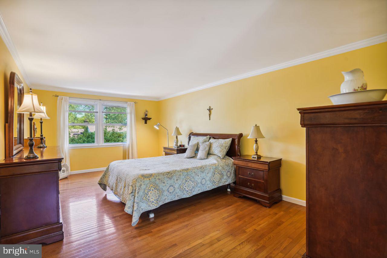 HUNTERS CREEK - Residential