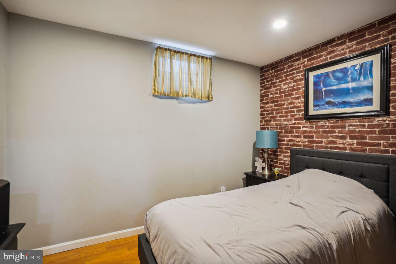 HUNTERS CREEK - Residential