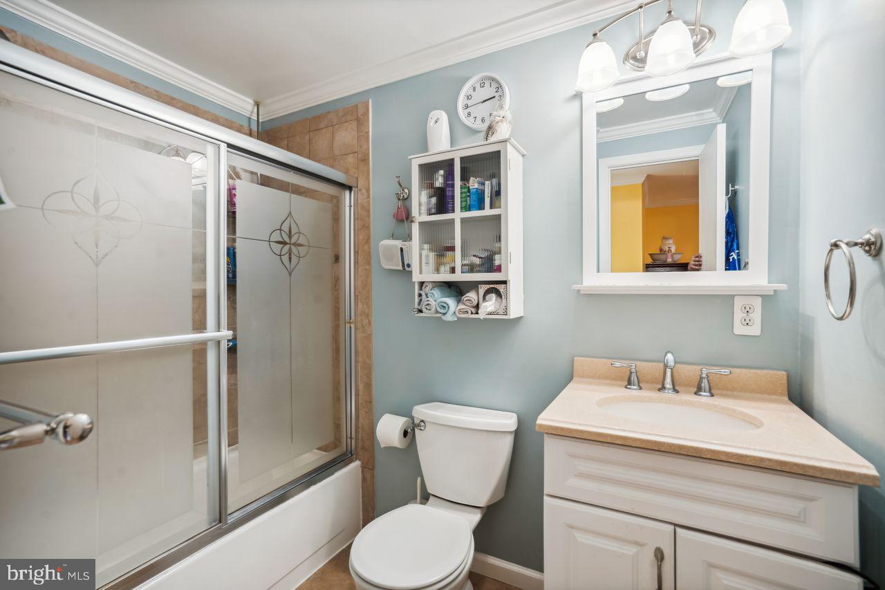 HUNTERS CREEK - Residential