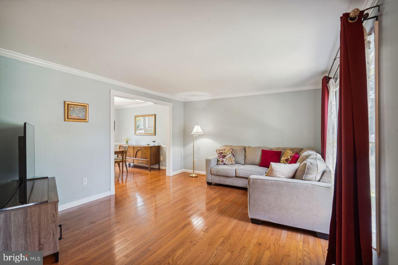 HUNTERS CREEK - Residential