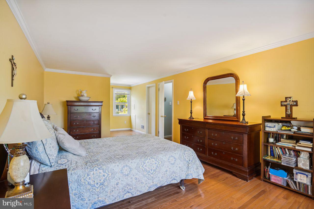 HUNTERS CREEK - Residential