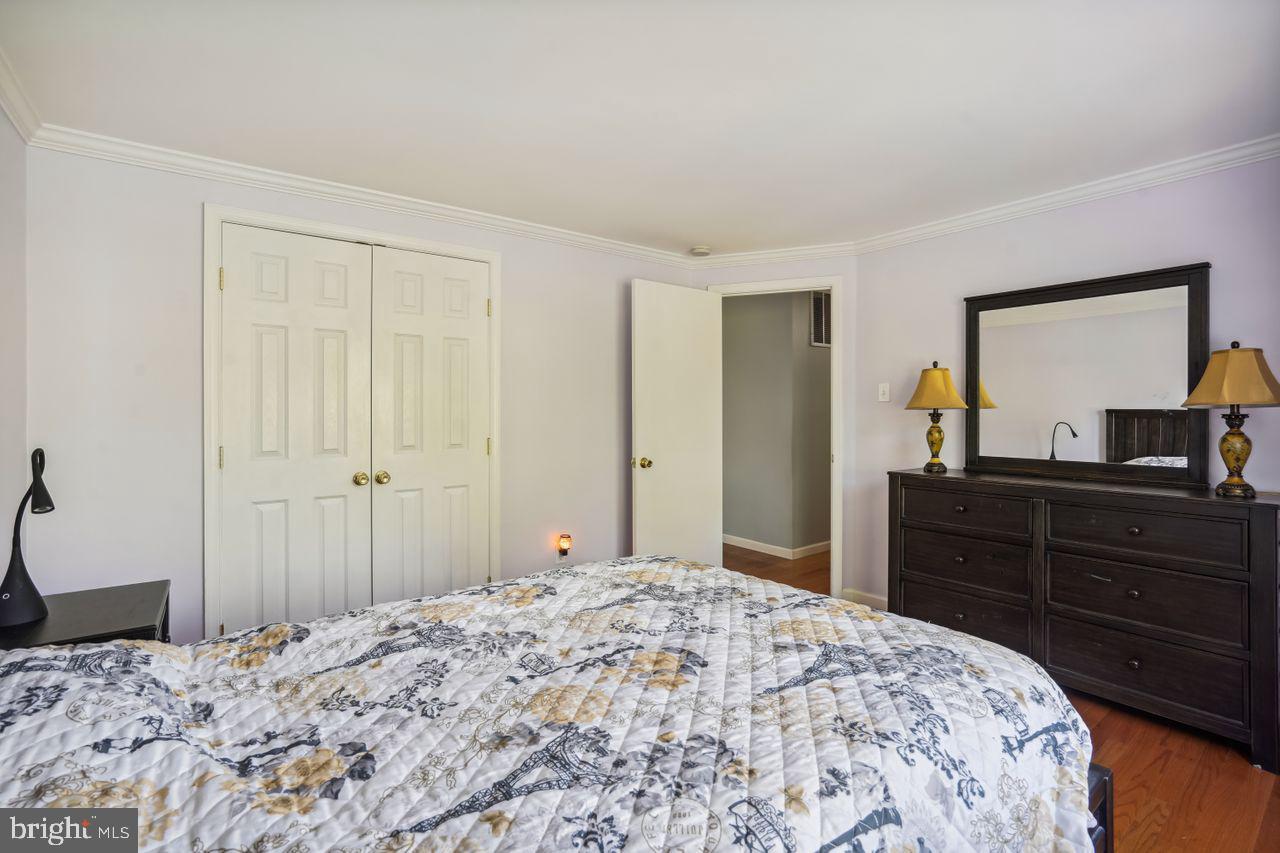 HUNTERS CREEK - Residential