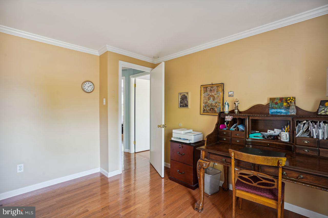 HUNTERS CREEK - Residential