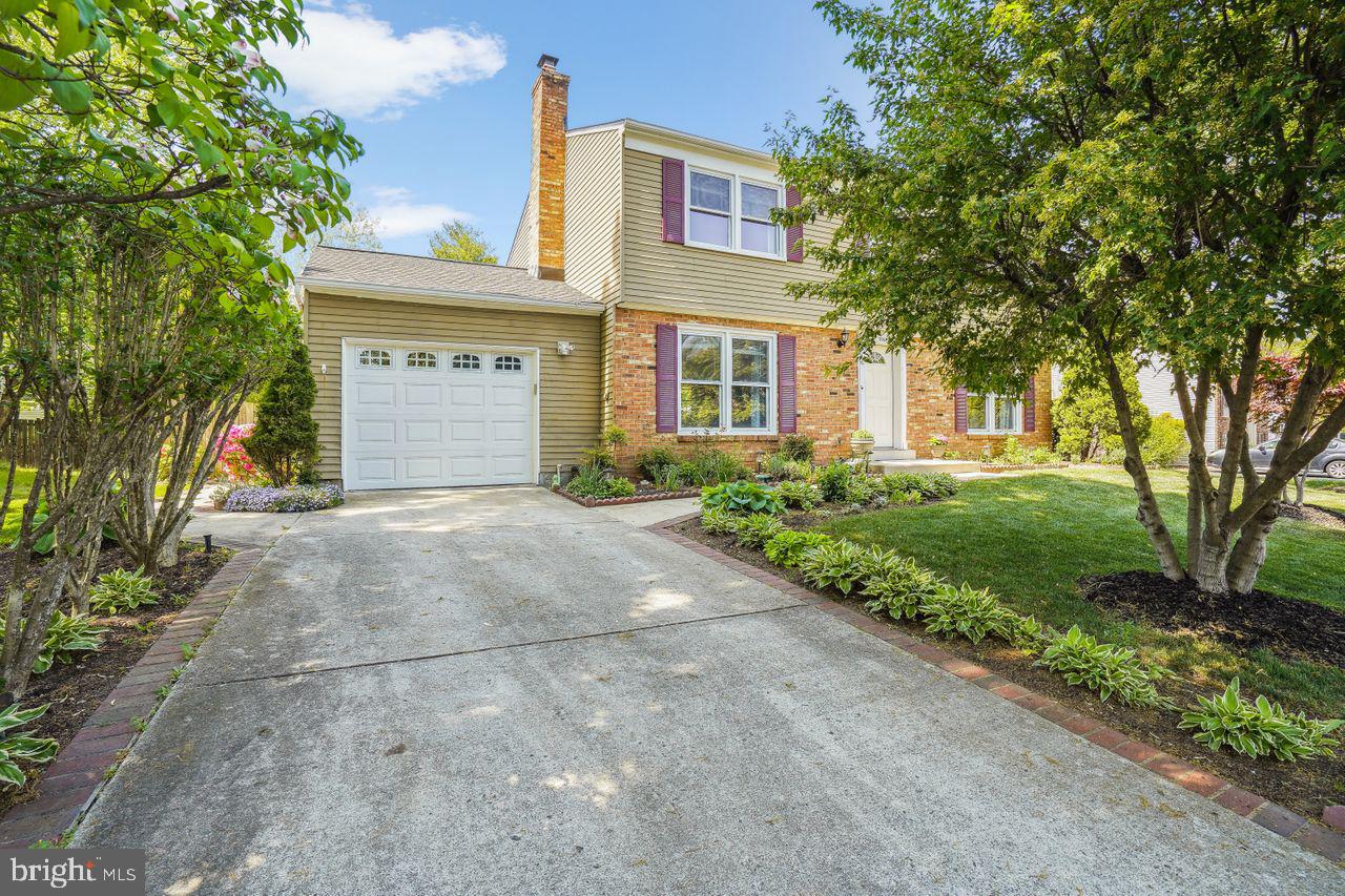 HUNTERS CREEK - Residential