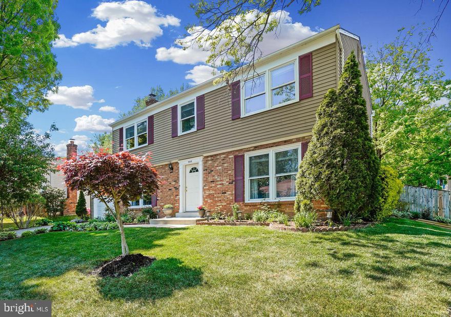 Wait, stop the show…. This stunningly spacious 4bd/2.5ba, 2700 sqft est. is the home you have been waiting for. Located in the sought-after Hunters Creek Community in Herndon, where the convenience to everything is at the front door. This home has had tasteful upgrades over the years to include beautiful Oak Hardwood Flooring throughout, kitchen upgrades that include Recessed Lighting, Granite Countertops, SS Appliances and Cabinetry, Large Master with Walk-In Closets and En-Suite Bathroom, Updated Bathrooms with a Walk-In Shower, Crown Molding, Fully Finished Basement with Two Bonus Rooms for your enjoyment. Brand New Roof Installed April 2023 and Paint Throughout!! Want to kick back and relax? The fully fenced in backyard with patio is prime for get-togethers. Also, the Fig and Persimmon Trees add a great touch to the outdoor scenery. Do you love how green the grass is when spring hits and hate when it gets brown in late summer due to lack of water? No worries here, an Underground Sprinkler System will keep your grass and shrubs looking great all year, leaving you with time to do other things. In addition to all these great features, the HOA offers a Community Pool, Clubhouse and Tennis Court. Don’t miss out on this opportunity, come see for yourself what Herndon living is all about!