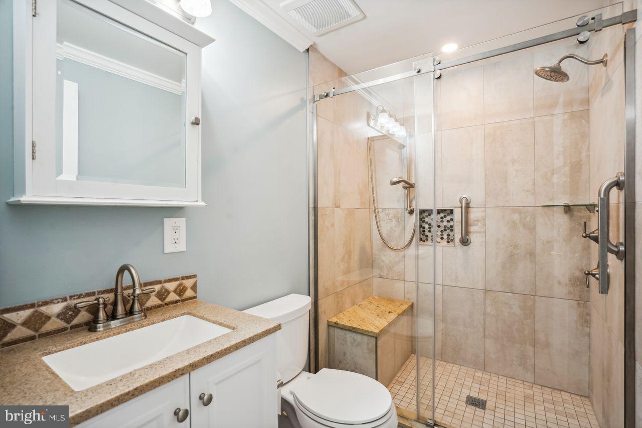 HUNTERS CREEK - Residential