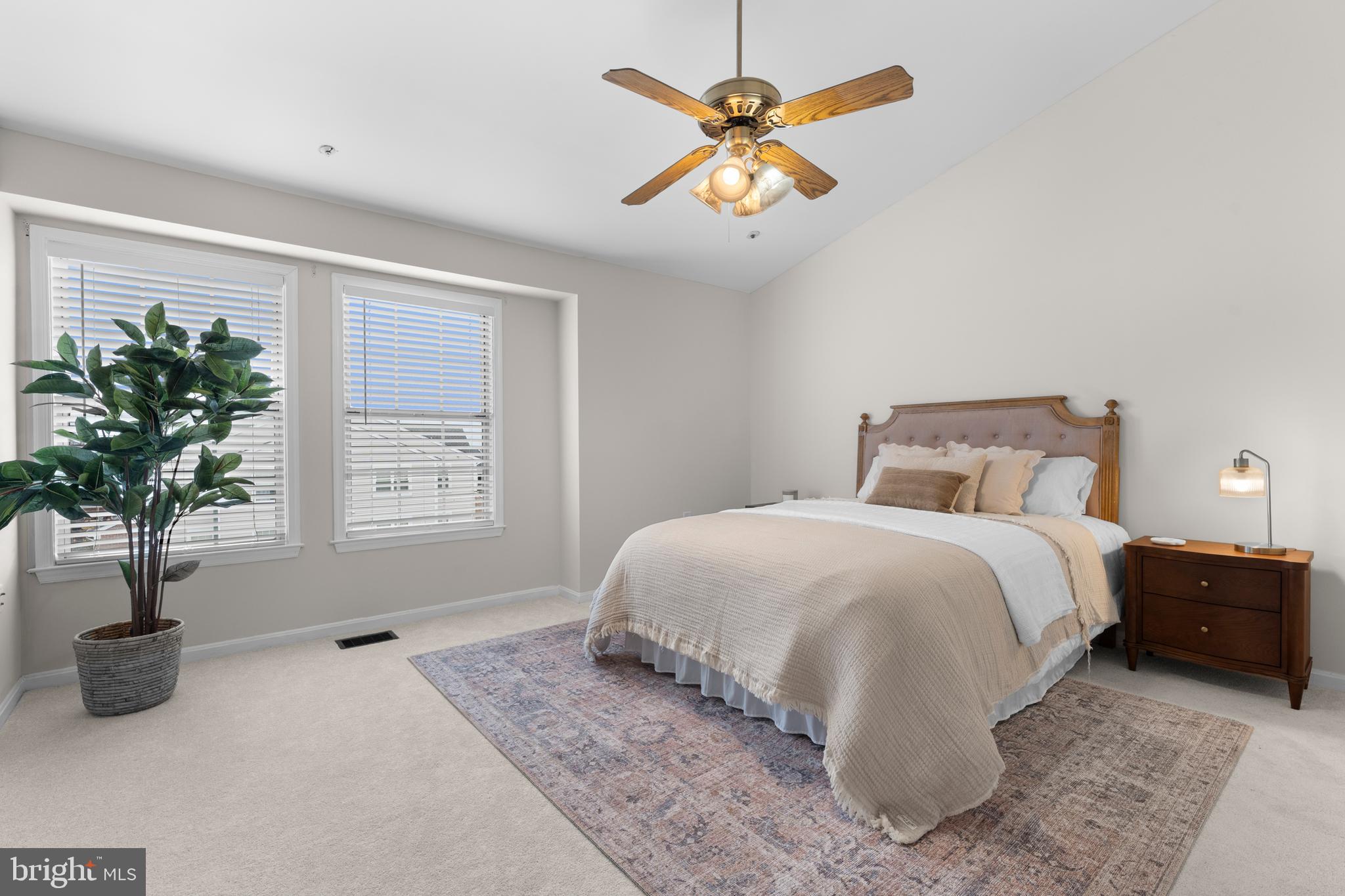 JACKSONS RIDGE CONDOS - Residential