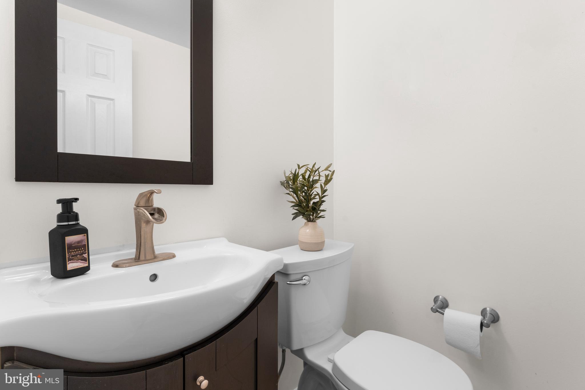 JACKSONS RIDGE CONDOS - Residential