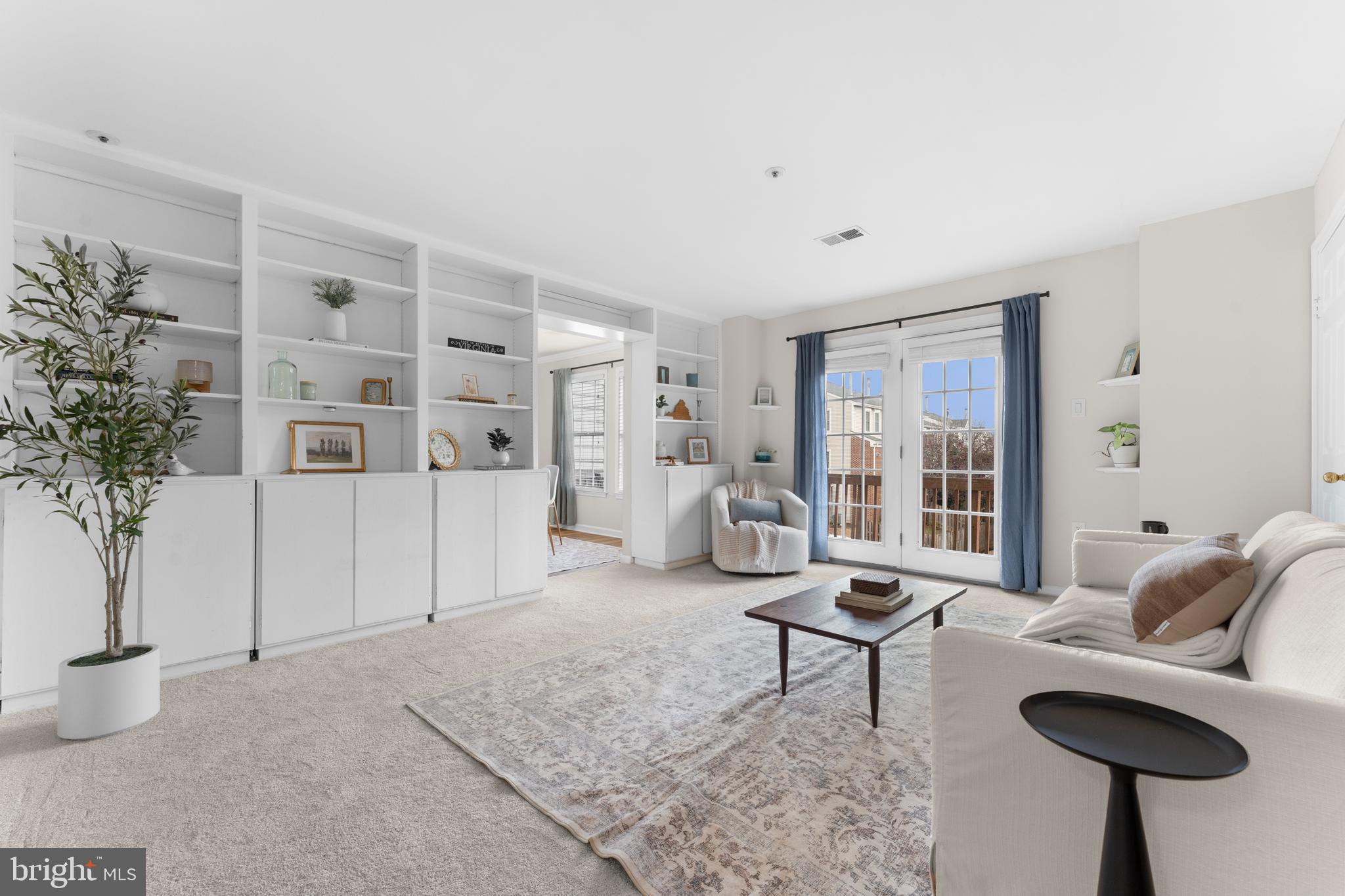 JACKSONS RIDGE CONDOS - Residential