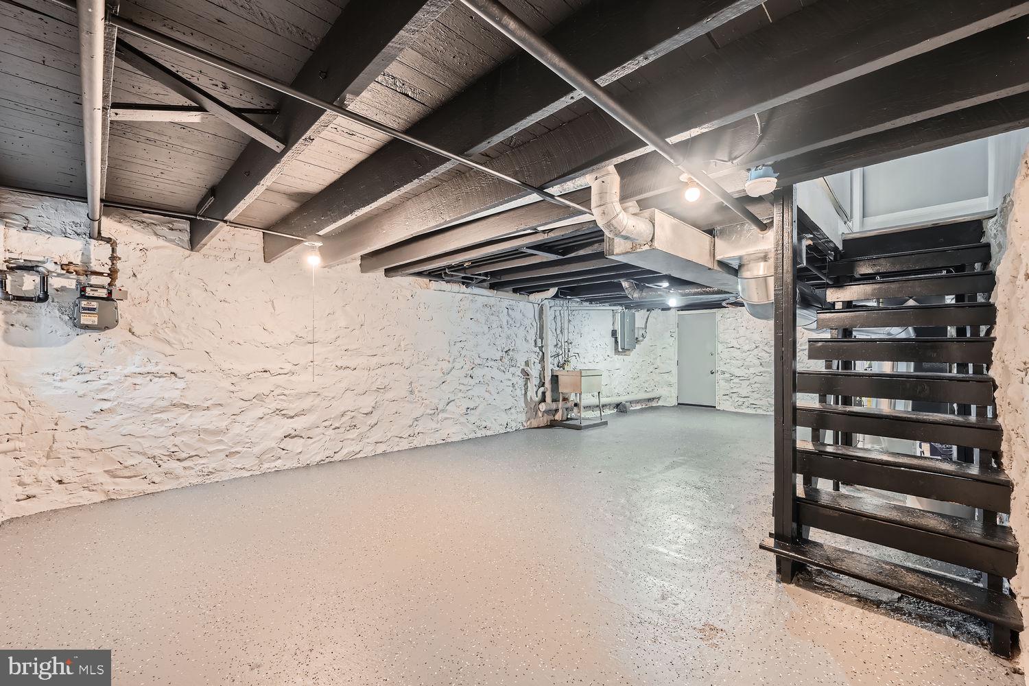 WEST BALTIMORE - Residential