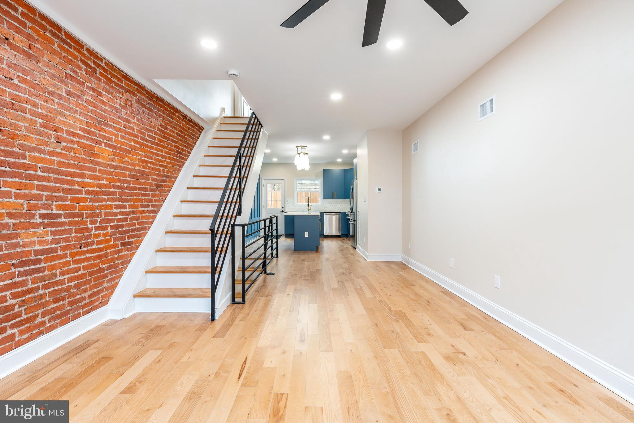 POINT BREEZE - Residential