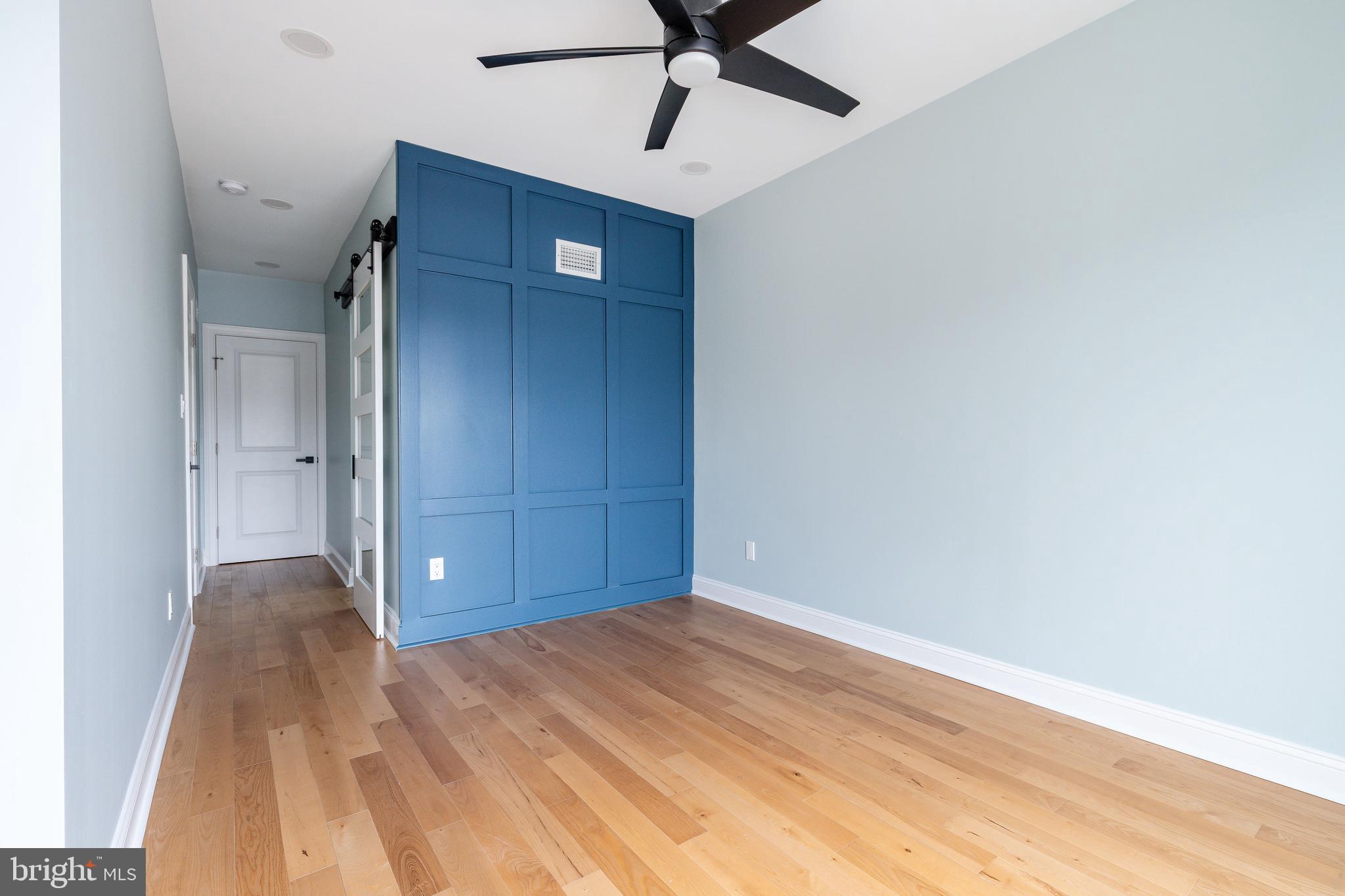 POINT BREEZE - Residential