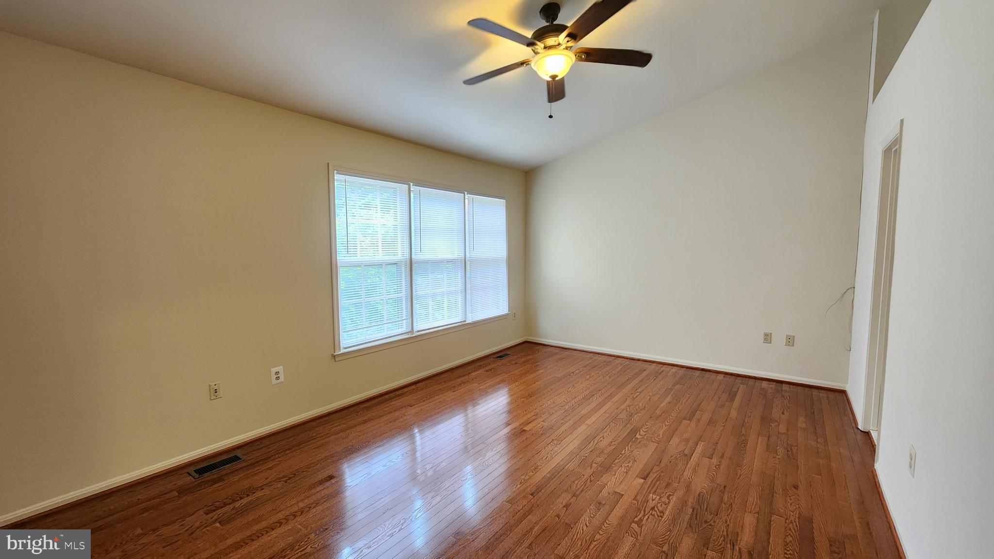 KINGSTOWNE - Residential Lease