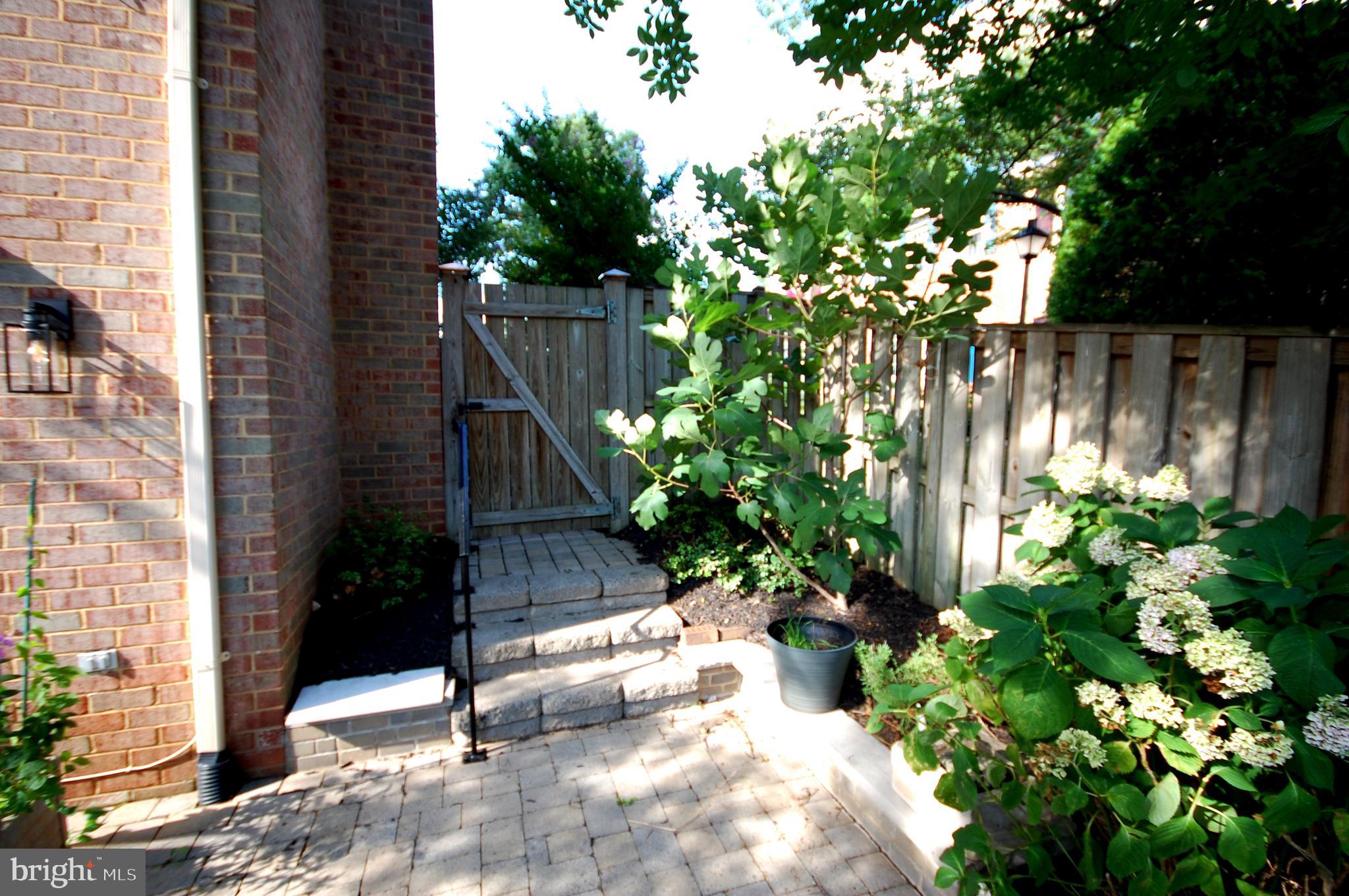 ARROWOOD - Residential