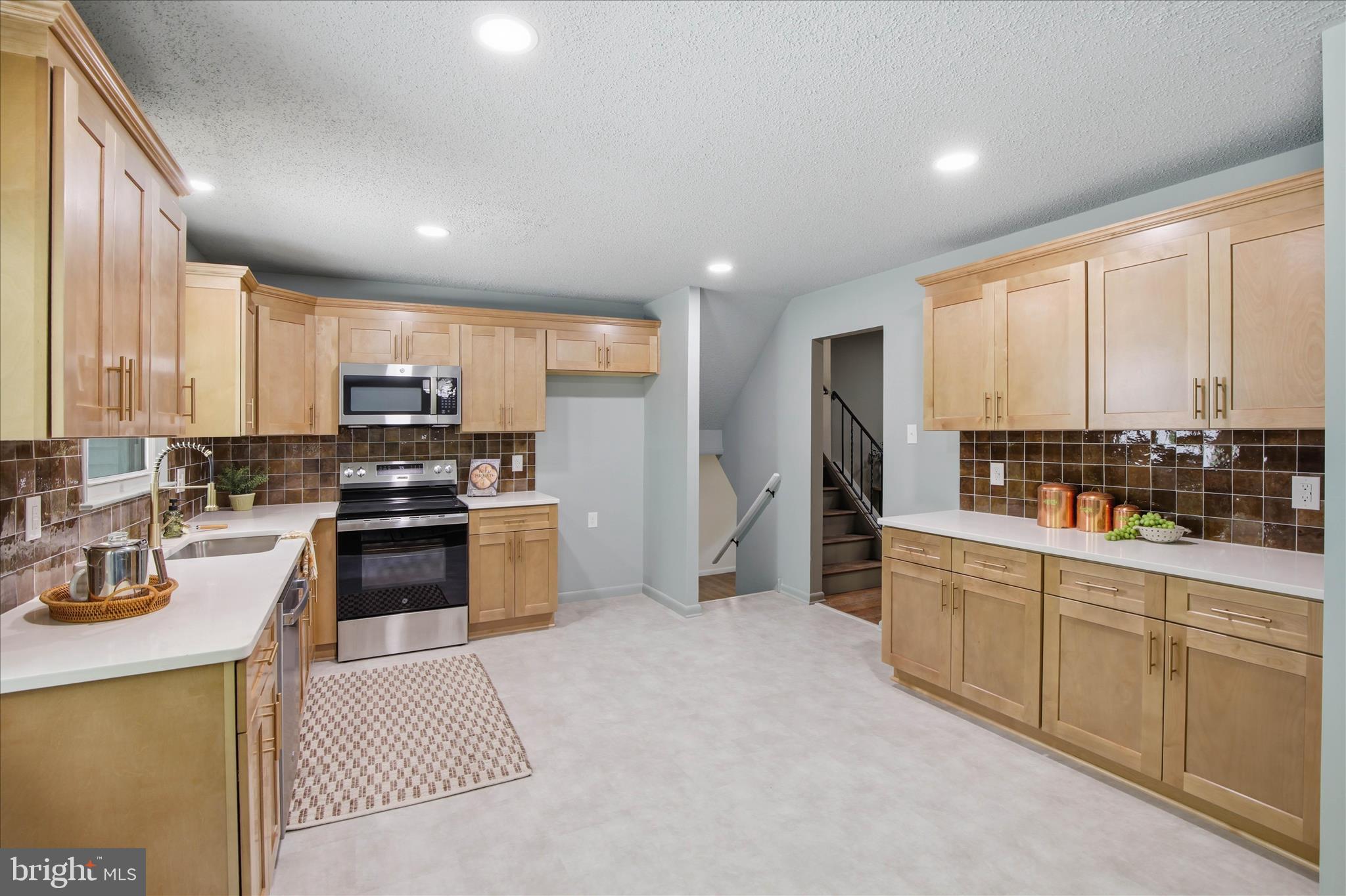 MONTGOMERY WOODS - Residential