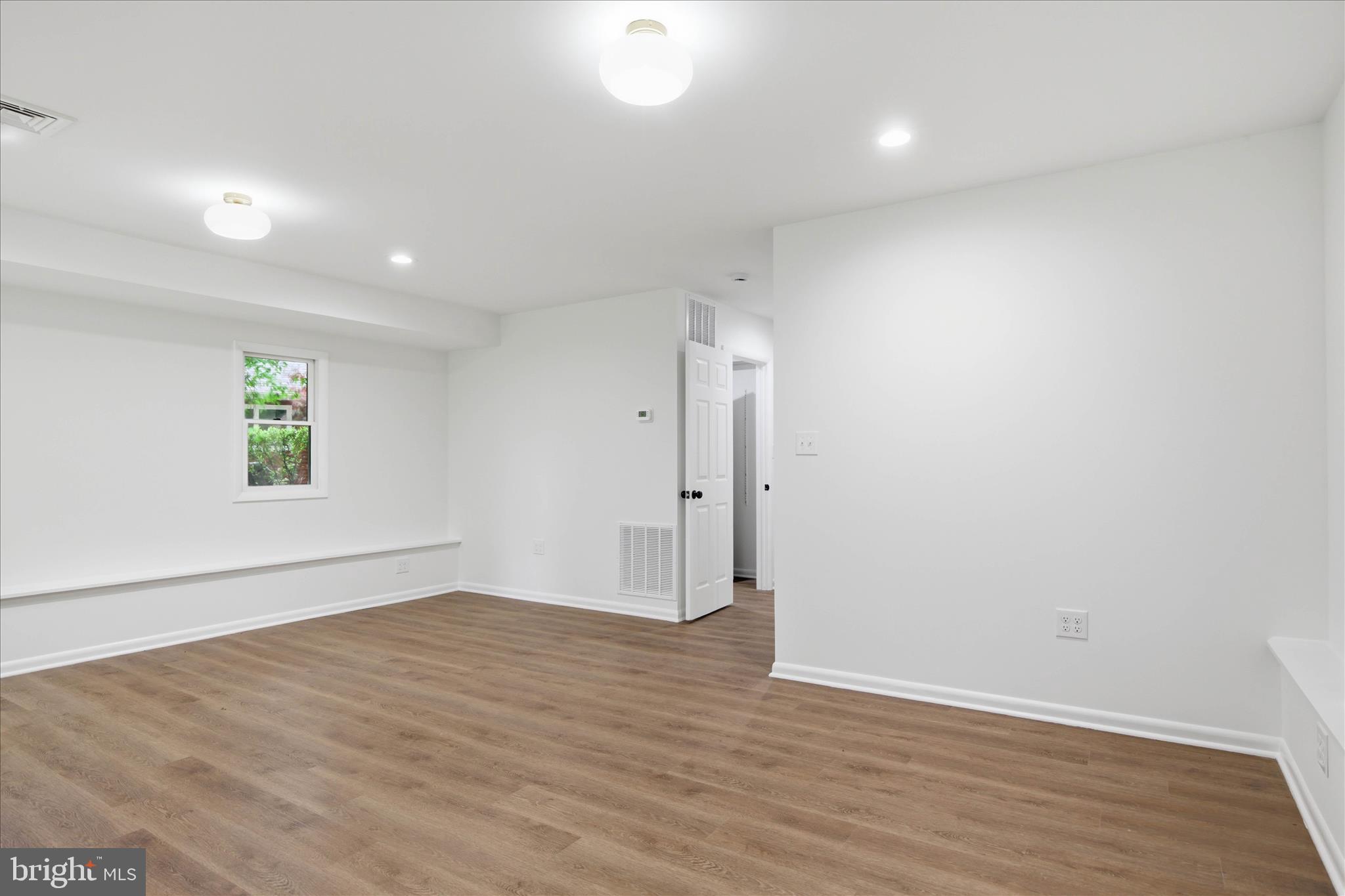 MONTGOMERY WOODS - Residential