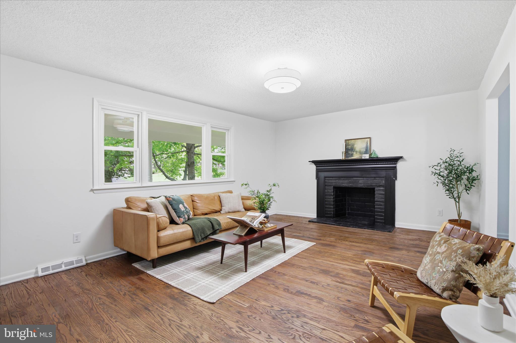 MONTGOMERY WOODS - Residential