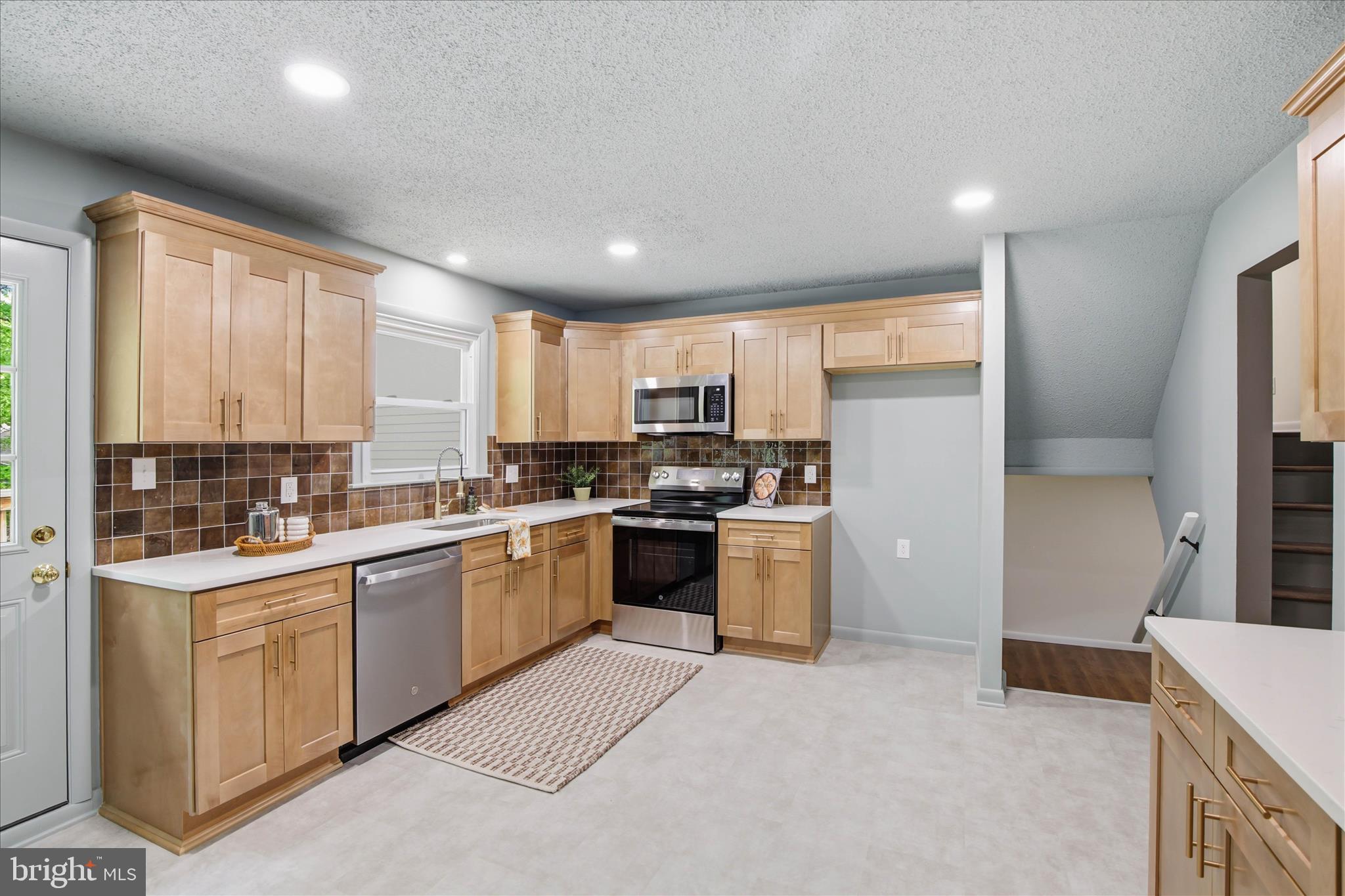 MONTGOMERY WOODS - Residential