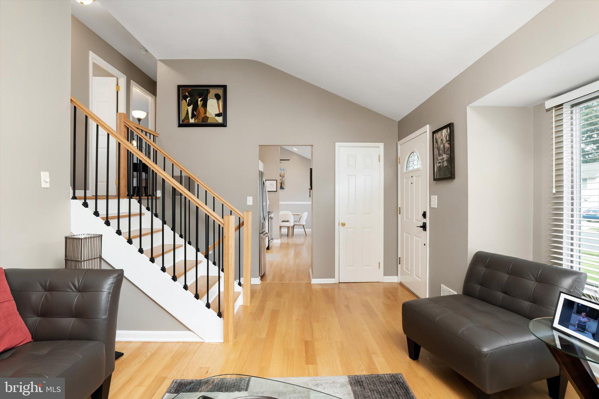 15 OVINGTON DRIVE
