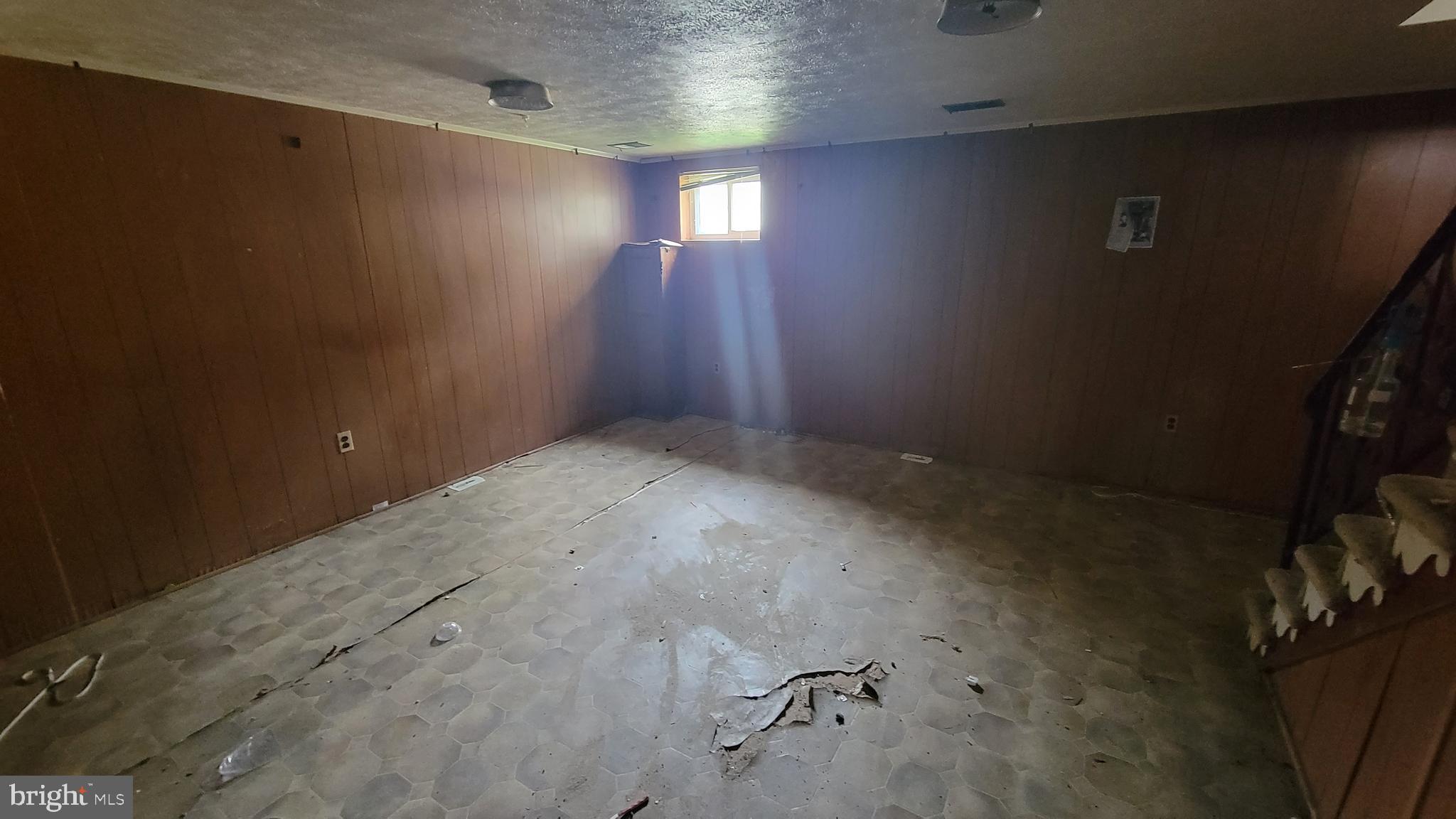 ANDREWS VILLAGE CONDOMIN - Residential